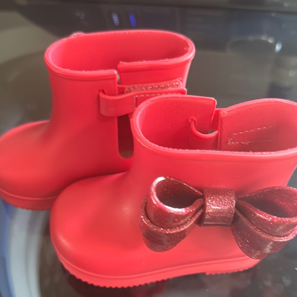 Mini Melissa Pink Bow Rain Boots